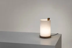 Motarasu Enso table lamp, white - black oiled oak