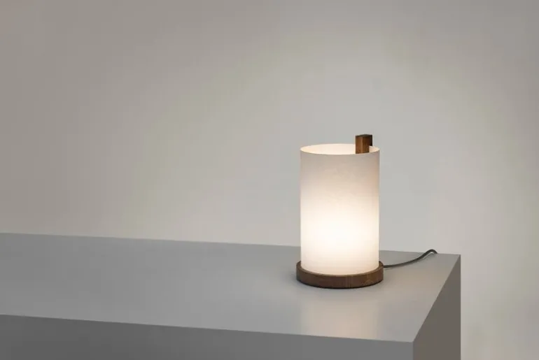 Motarasu Enso table lamp, white - black oiled oak