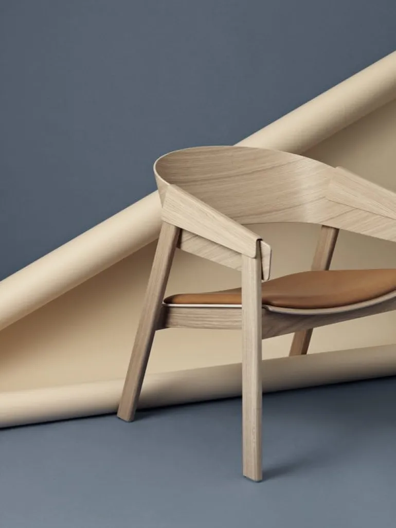 Muuto Cover lounge chair, oak - cognac leather