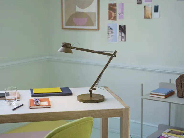 Muuto Dedicate table lamp, S2, brown green