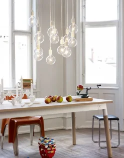Muuto E27 LED pendant, white