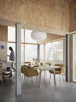 Muuto Earnest extendable table, 205 x 100 cm, oiled oak