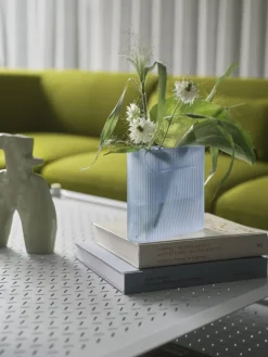 Muuto Flow coffee table, 95 x 95,5 cm, grey