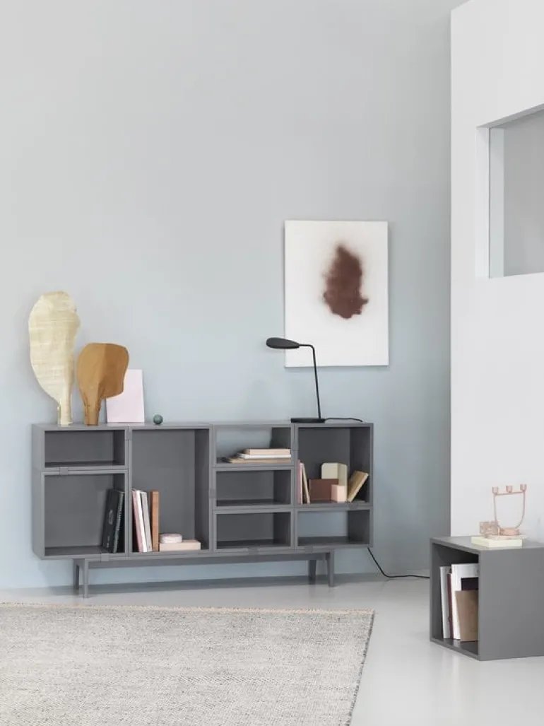 Muuto Leaf table lamp, black