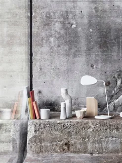 Muuto Leaf table lamp, white