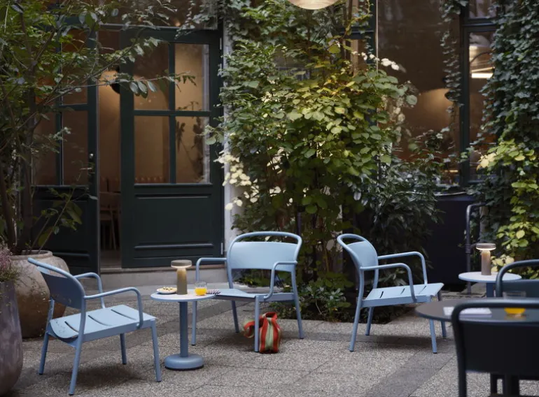 Muuto Linear Steel lounge armchair, dark green