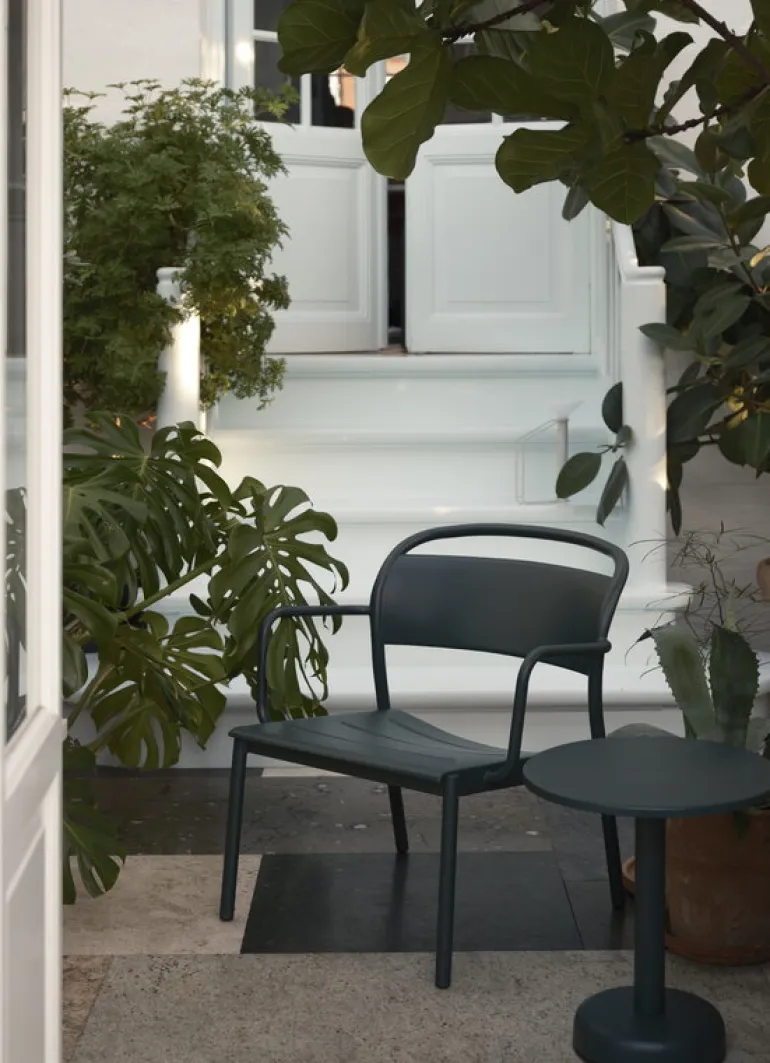 Muuto Linear Steel lounge armchair, dark green
