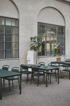 Muuto Linear Steel table 200 x 75 cm, dark green