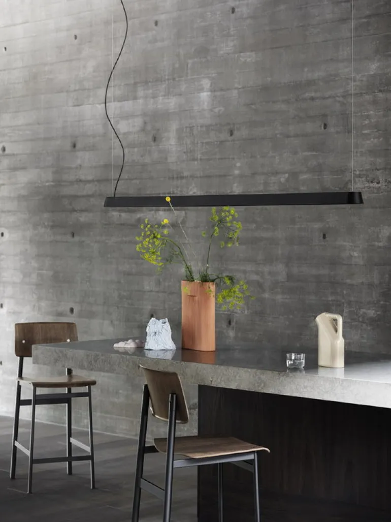 Muuto Loft bar stool 75 cm, black - stained dark brown