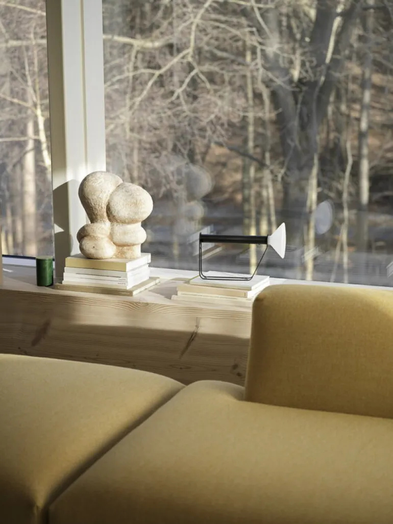 Muuto Piton portable lamp, black