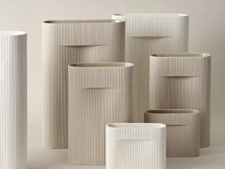 Muuto Ridge vase, 35 cm, beige