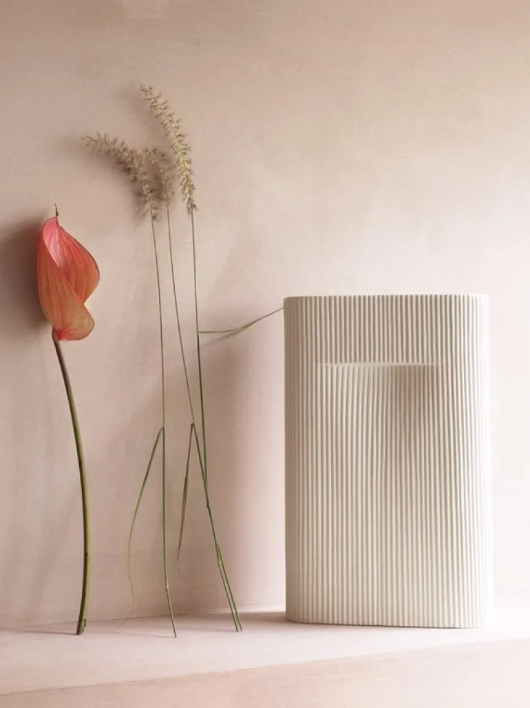 Muuto Ridge vase, 48,5 cm, off white
