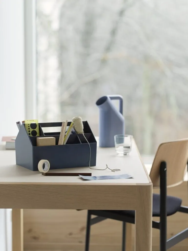 Muuto Sketch Toolbox, midnight blue