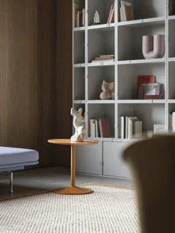 Muuto Stacked 2.0 shelf module w/ door, medium, light grey