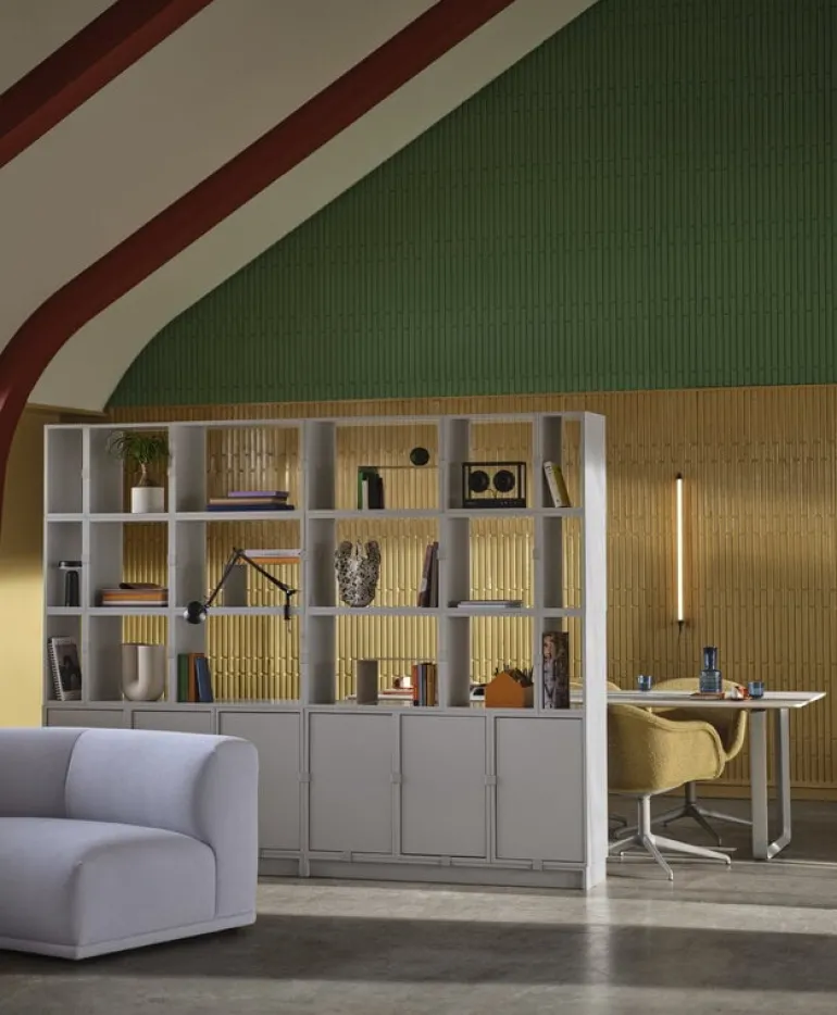 Muuto Stacked podium with tube base, 131 x 35 x 17 cm, grey