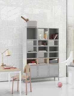 Muuto Stacked shelf module with background, medium, light grey