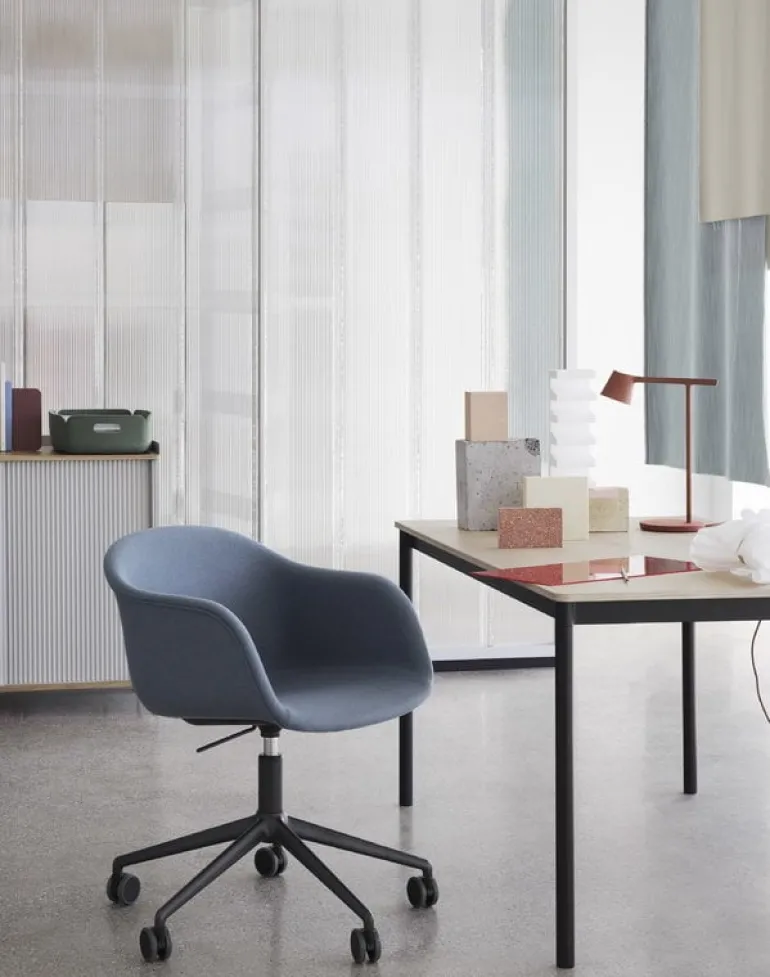 Muuto Tip table lamp, copper brown