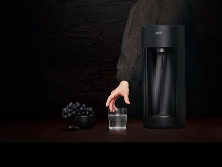 Mysoda Glassy sparkling water maker, black