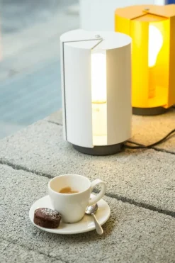 Nemo Lighting Pivotante à Poser table lamp, yellow