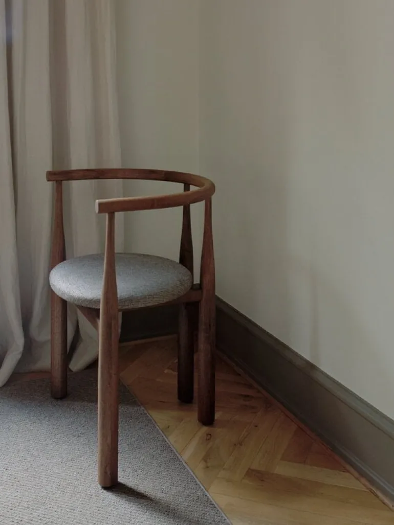 New Works Bukowski chair, walnut - Carnarvon 022