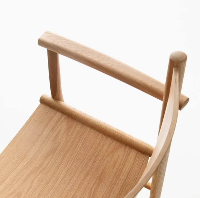 Nikari Akademia Armrest chair, lacquered oak