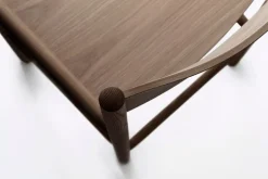Nikari Akademia chair, lacquered smoked oak