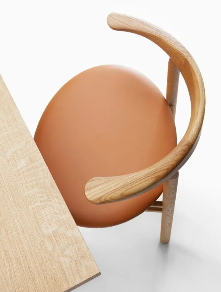 Nikari Linea RMT3 chair, oak stained ash - cognac leather