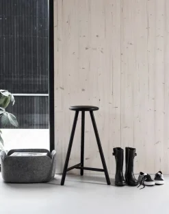 Nikari Perch bar stool 63 cm, black