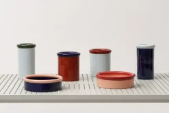 Nine Rod bowl, 7 x 23,3 cm, coral - dark blue