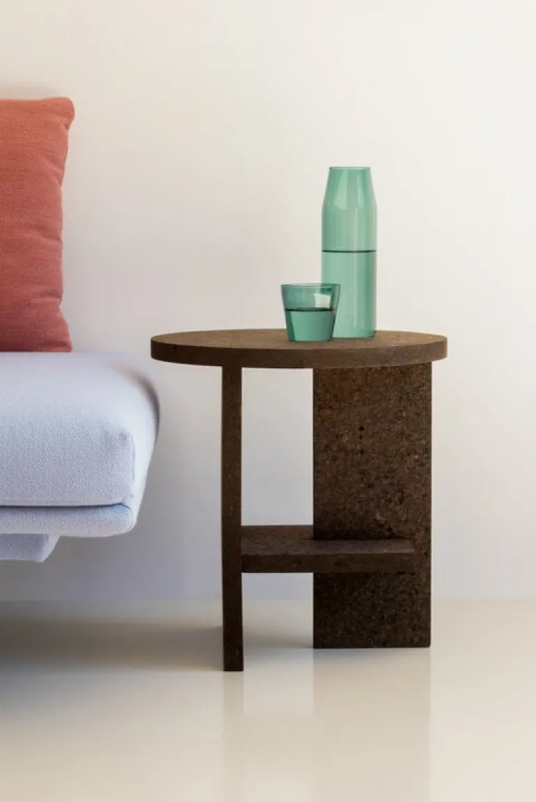 Nine Tee side table, round, smoked cork