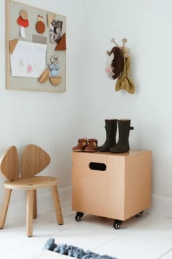 Nofred Noticeboard, sand