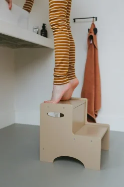 Nofred Step Up step ladder, beige