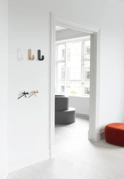 Normann Copenhagen Curve hook, white