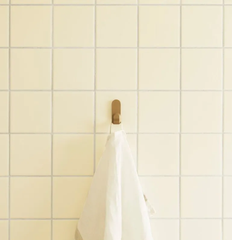 Normann Copenhagen Curve mini hook, 2 pcs, matt gold