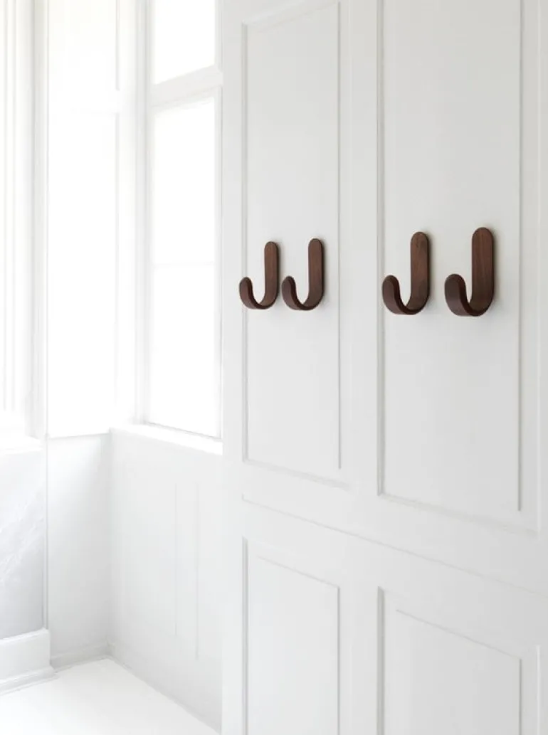 Normann Copenhagen Curve hook, walnut