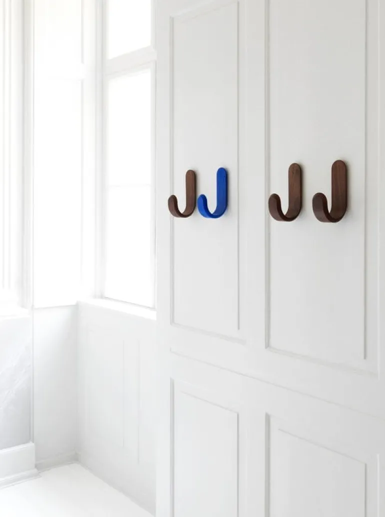 Normann Copenhagen Curve hook, walnut