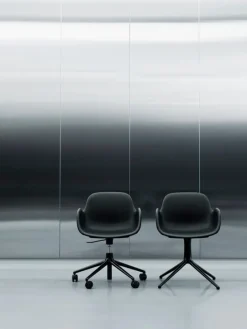 Normann Copenhagen Form Swivel 4L armchair, black - Synergy 16