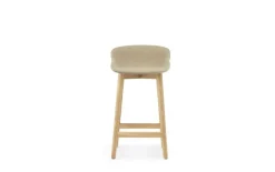 Normann Copenhagen Hyg bar stool, 65 cm, oak - Main Line Flax 20