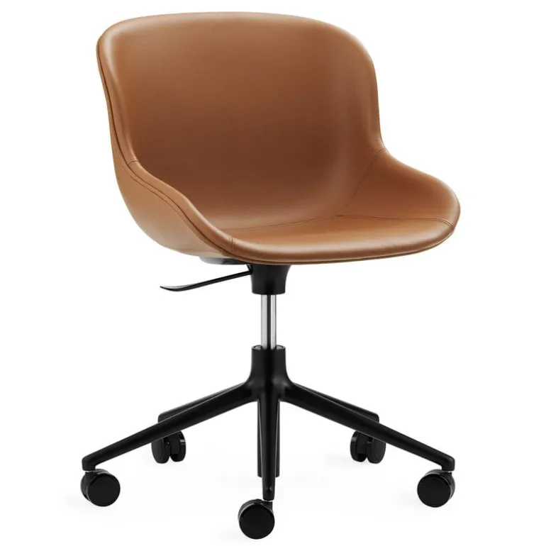 Normann Copenhagen Hyg chair with 5 wheels, swivel, black - brandy leather Ultra