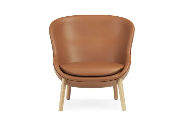 Normann Copenhagen Hyg lounge chair, low, oak - brandy leather Ultra