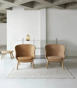 Normann Copenhagen Hyg lounge chair, low, oak - brandy leather Ultra