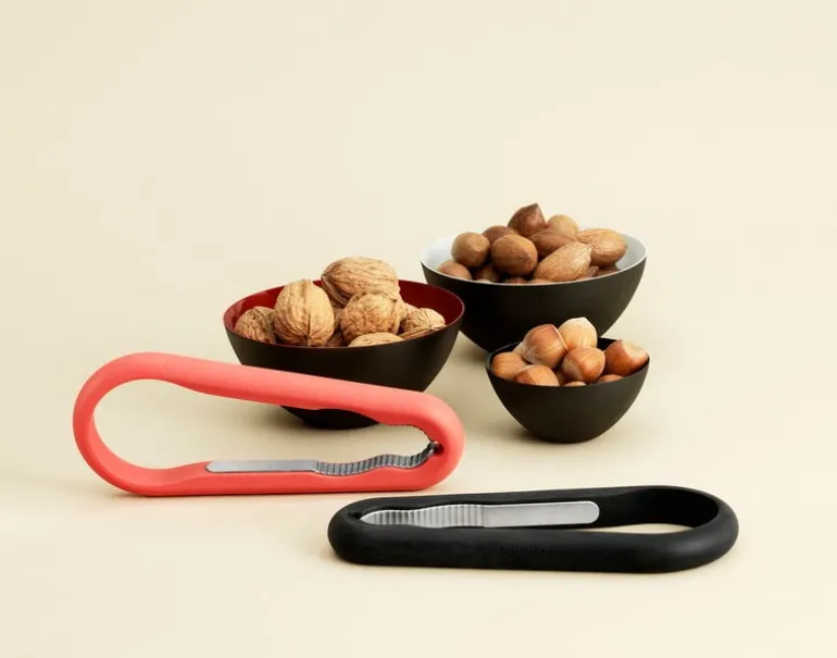 Normann Copenhagen Krenit bowl 30 cl, black-white