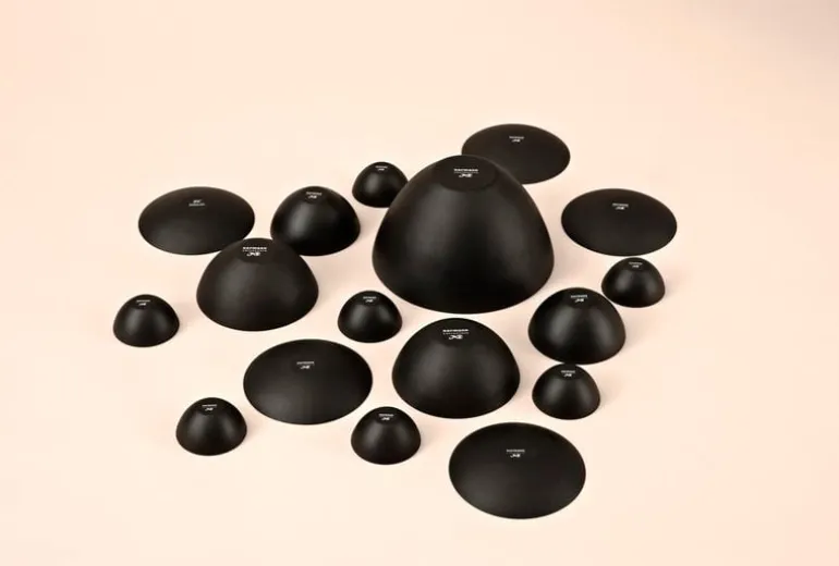 Normann Copenhagen Krenit bowl 60 cl, black-white