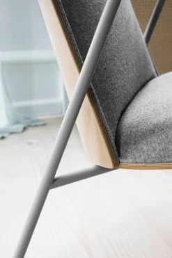 Normann Copenhagen Pad lounge chair high, grey steel - oak - Synergy LDS 16