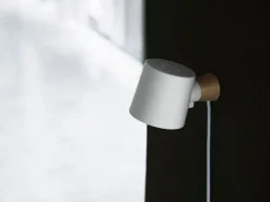 Normann Copenhagen Rise wall lamp, white