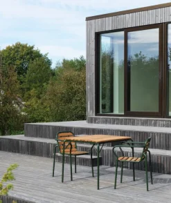 Normann Copenhagen Vig dining table, 90 x 80 cm, Robinia wood - dark green