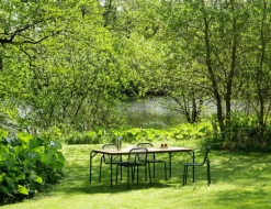 Normann Copenhagen Vig dining table, 90 x 200 cm Robinia wood - dark green