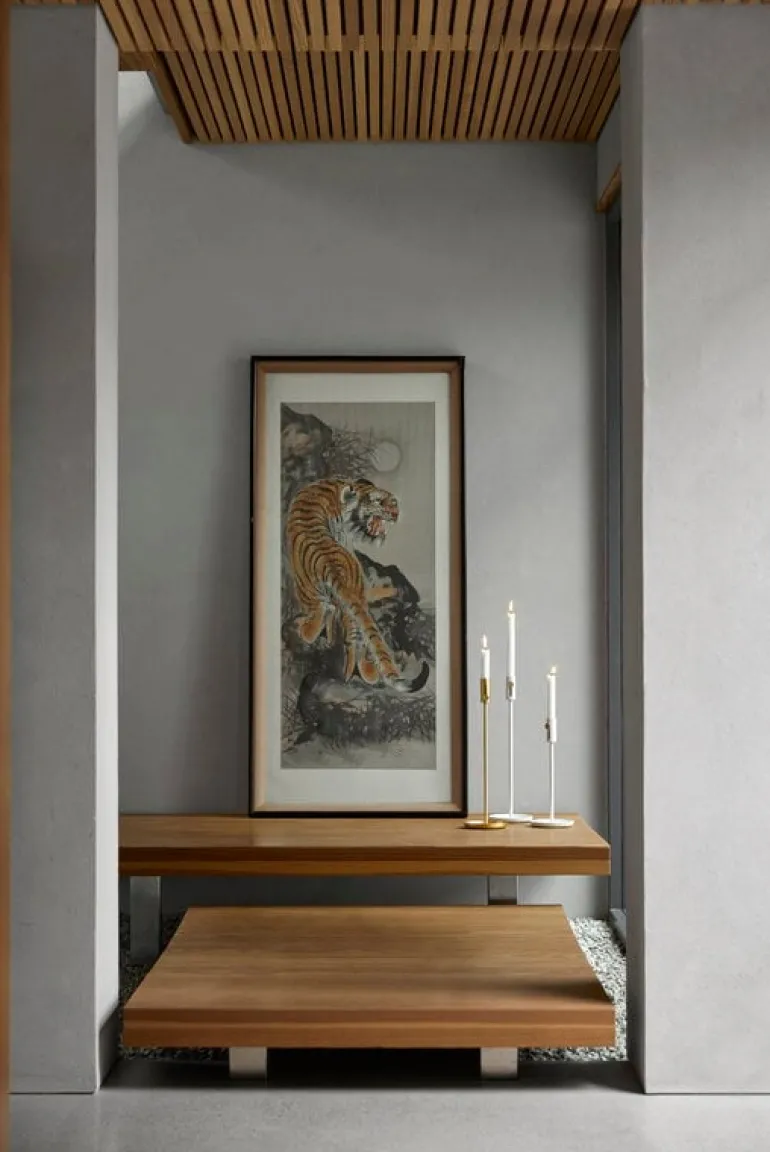 Northern Granny candle holder, 44 cm, brass