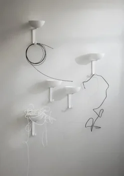 Northern Nest wall hook, white matt