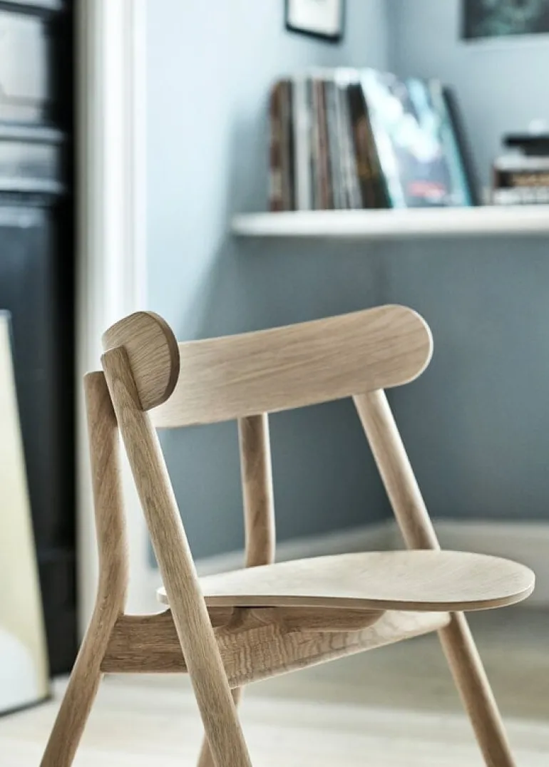 Northern Oaki dining chair, light oak